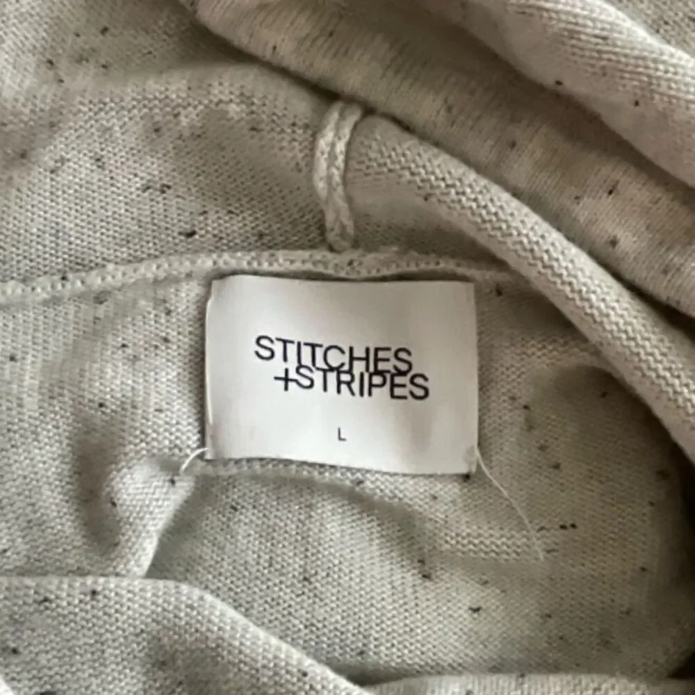Stitches and Stripes Long Sleeve Gray & Black Hoodie Sz L - Picture 5 of 6